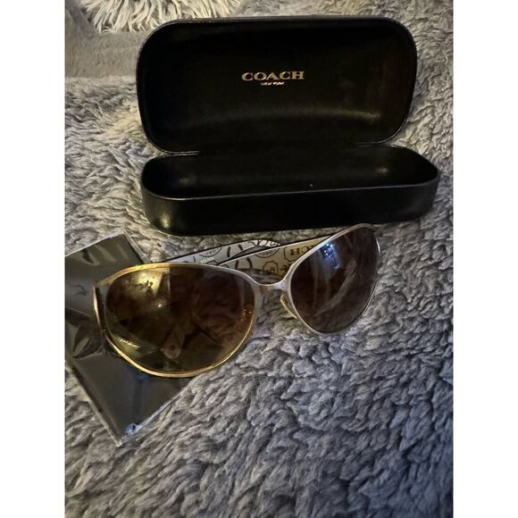 Coach loretta oversized Designer sunglasses main image 8